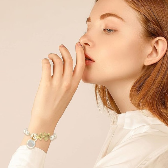 18k Gold Baroque Pearl Earrings & Bracelet Set - Picture 8 of 8